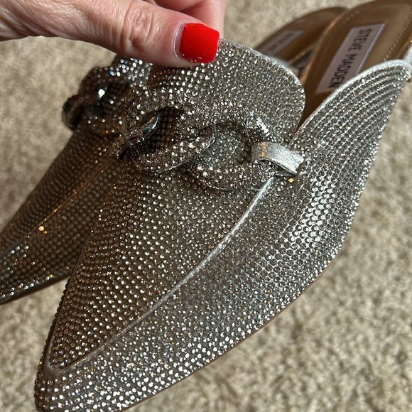 Steve Madden Finn Silver Thornton chain flat slide shoe size 6 point toe - Picture 5 of 8